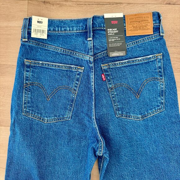 LEVI'S Ribcage Straight Ankle Jeans in Medium Wash - Women's 29x27 - NWT - Picture 5 of 6